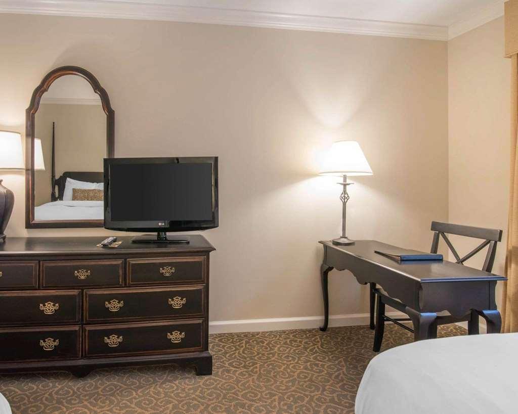 The Century House, Ascend Hotel Collection Latham Zimmer foto